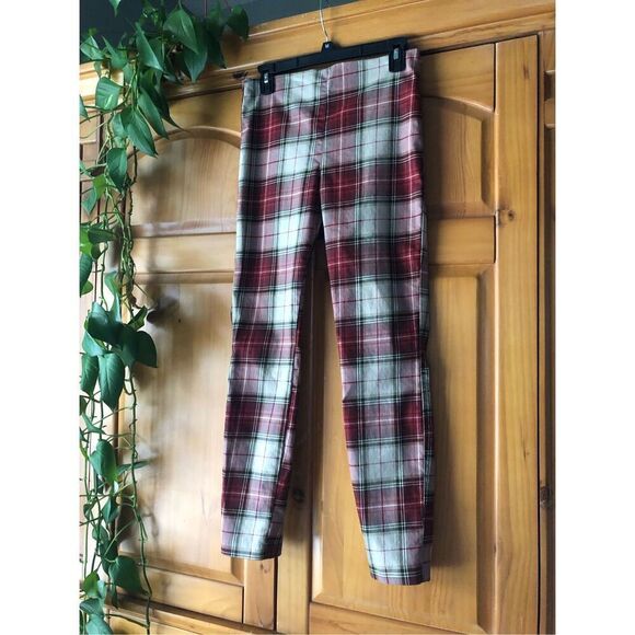 H&M Women’s Red Black Cream Pull On Legging Style Pants SZ 6 - Picture 2 of 12